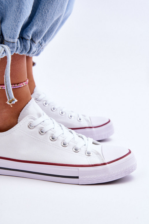 Naiste klassikalises stiilis spordijalatsid valget värvi Vegas