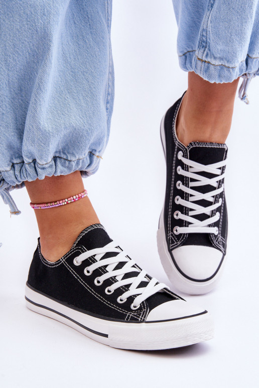 Naiste klassikalises stiilis spordijalatsid mustad Vegas