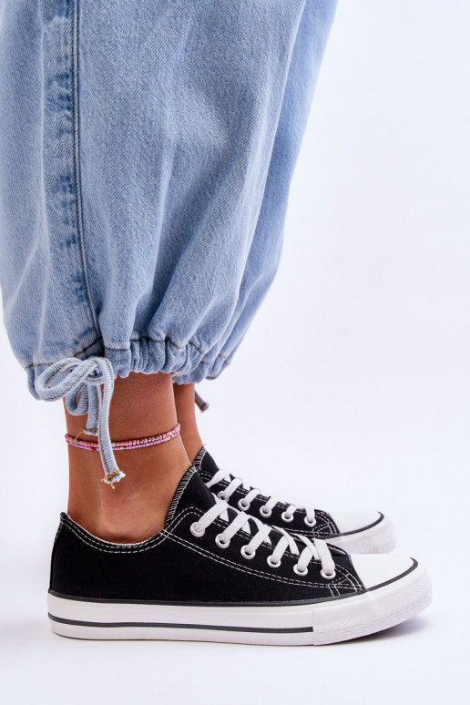 Naiste klassikalises stiilis spordijalatsid mustad Vegas