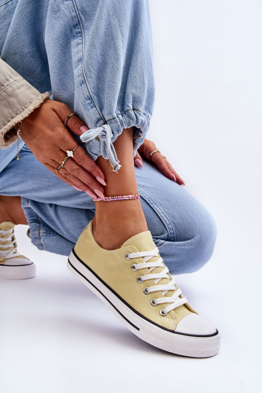 Naiste klassikalises stiilis spordijalatsid Kollased Vegas Naiste klassikalises stiilis spordijalatsid Kollased Vegas