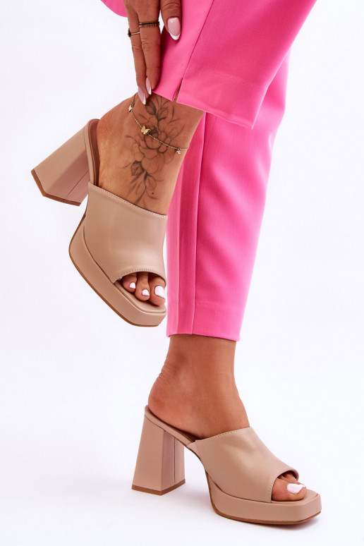 Plätud naturaalsest nahast kõrge jämeda kontsaga beeži värvi Livesa