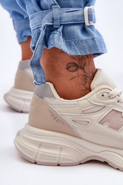 Moekad   spordijalatsid võrguga beeži värvi Venice