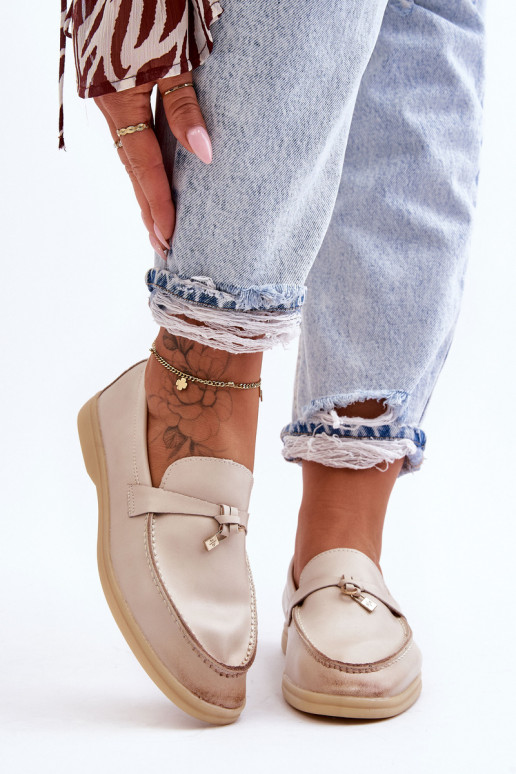 Klassikalise mudeli naiste mokassiinid beeži värvi Cortez