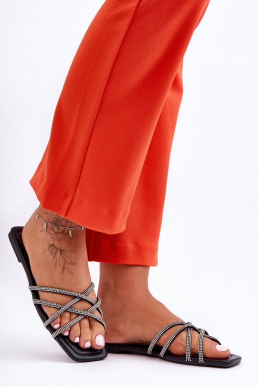 Sussid rihmadega I  mustad Leomi Sussid rihmadega I  mustad Leomi