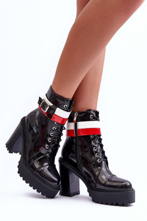 Naiste poolsaapad kõrge jämeda kontsaga mustad Adrijana