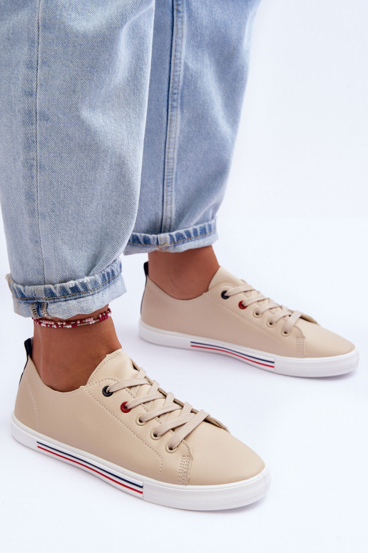 spordijalatsid   beeži värvi Mossaia