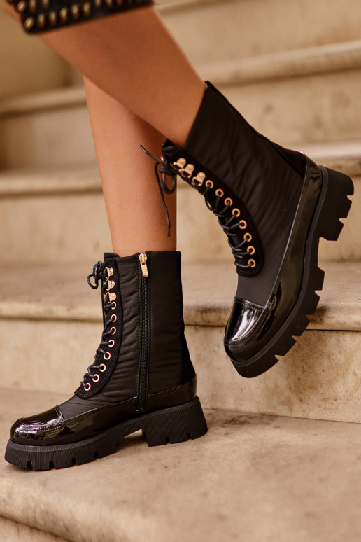 voodriga saapad laiade nööridega mustad Saranema voodriga saapad laiade nööridega mustad Saranema