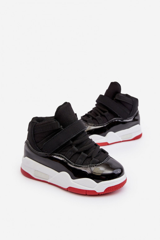 Lastejalatsid nööritavad -runased Darina