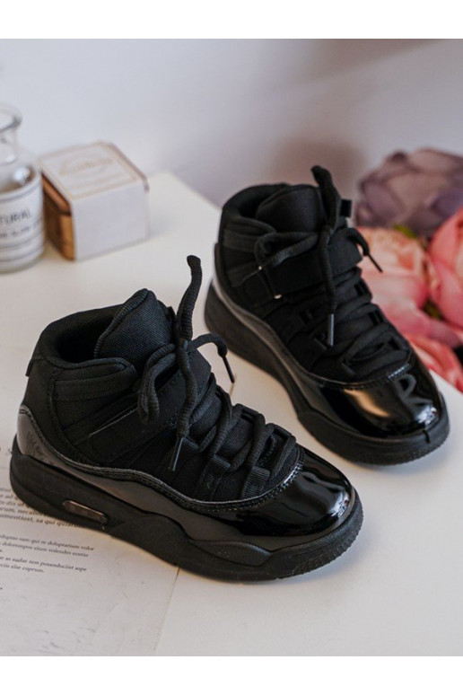 Lastejalatsid nööritavad mustad Darina