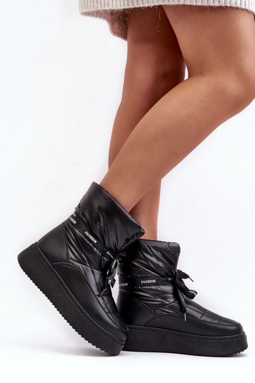 nööpidega lumesaapad    Wiązaniem mustad Siracna nööpidega lumesaapad    Wiązaniem mustad Siracna