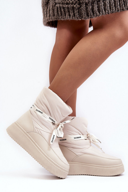 nööpidega lumesaapad    Wiązaniem Elevandiluu värvi Siracna nööpidega lumesaapad    Wiązaniem Elevandiluu värvi Siracna