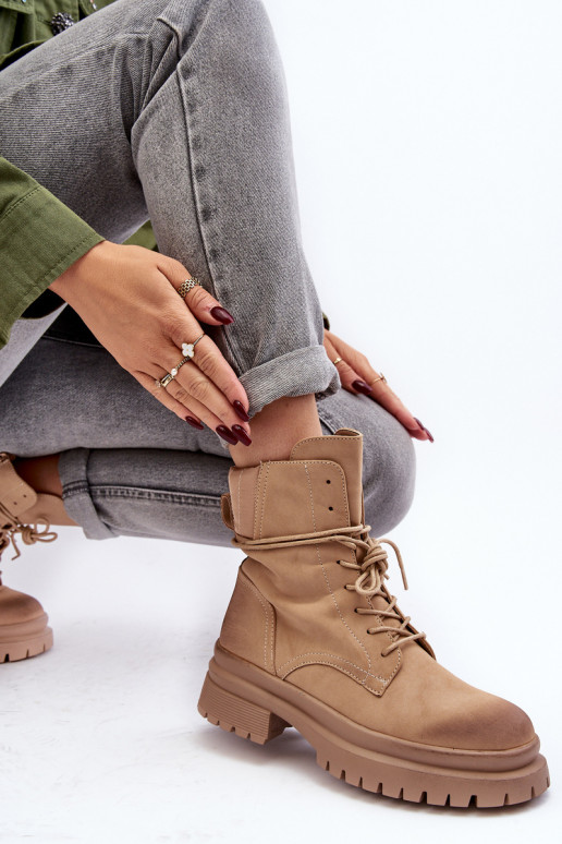 Massiivse beeži tallaga naiste saapad Narelona