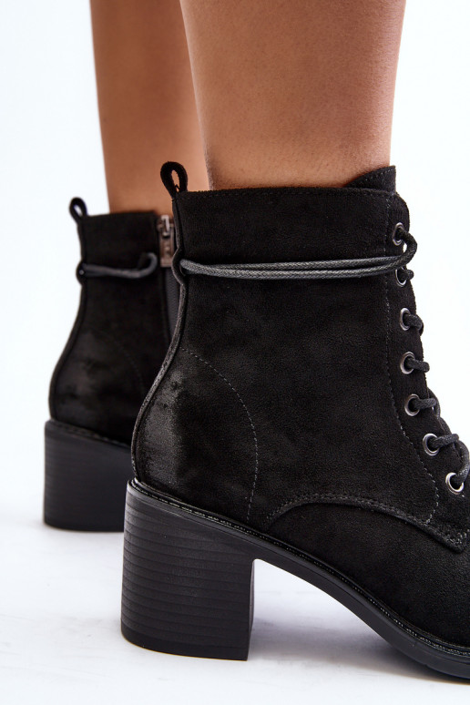 Naiste poolsaapad  nööritavad mustad Serellia Naiste poolsaapad  nööritavad mustad Serellia