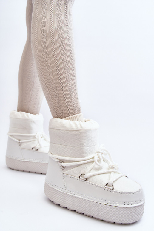 nööpidega lumesaapad saapad koos stiilsete detailidega valget värvi Toolsa nööpidega lumesaapad saapad koos stiilsete detailidega valget värvi Toolsa