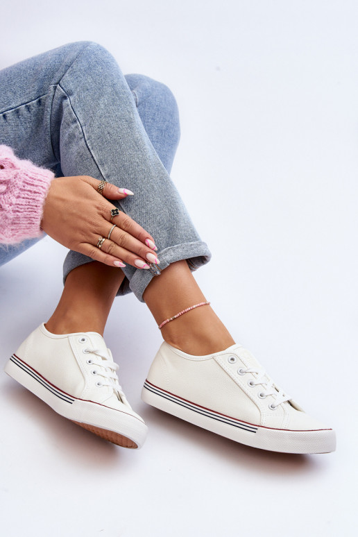 Naistesaapad eko-nahast valget värvi Lirean Naistesaapad eko-nahast valget värvi Lirean