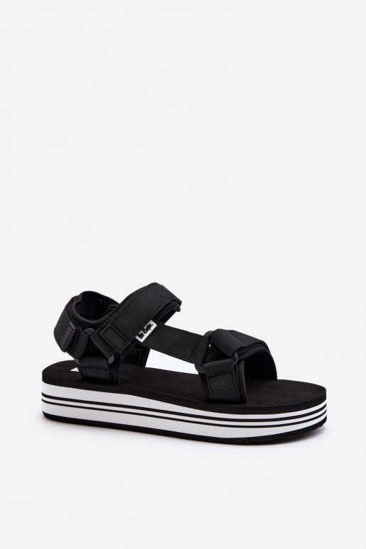 Naistesandaalid platvormiga Lee Cooper LCW-24-05-2753 mustad