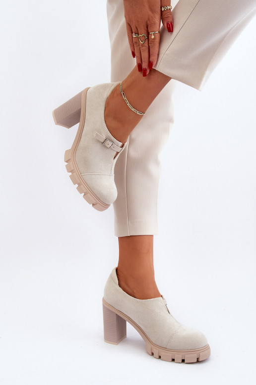 jalatsid kõrge jämeda kontsaga  Elevandiluu värvi Tauina jalatsid kõrge jämeda kontsaga  Elevandiluu värvi Tauina