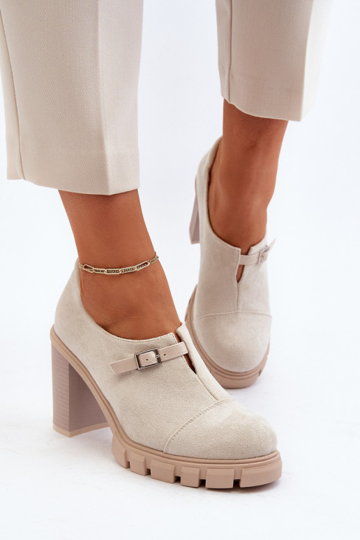 jalatsid kõrge jämeda kontsaga  Elevandiluu värvi Tauina jalatsid kõrge jämeda kontsaga  Elevandiluu värvi Tauina