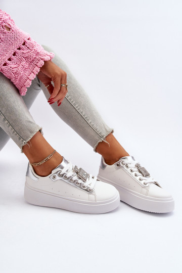 Sneakers tüüpi jalanõud   kaunistustega valget värvi Celedria 2