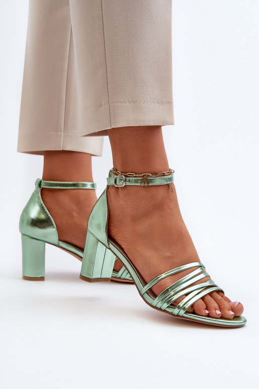 sandaalid kõrge jämeda kontsaga rihmadega Rohelist värvi Enitia