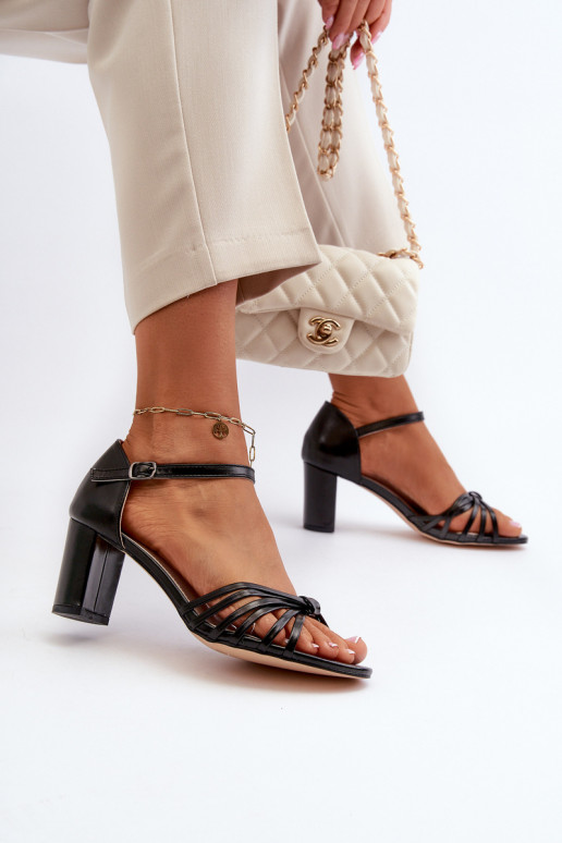 Naistesandaalid kõrge jämeda kontsaga mustad Pyrrette Naistesandaalid kõrge jämeda kontsaga mustad Pyrrette