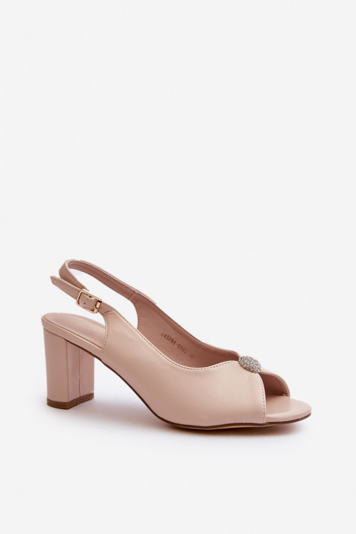 Elegantsed sandaalid kõrge jämeda kontsaga kaunistustega beeži värvi Trasea Elegantsed sandaalid kõrge jämeda kontsaga kaunistustega beeži värvi Trasea