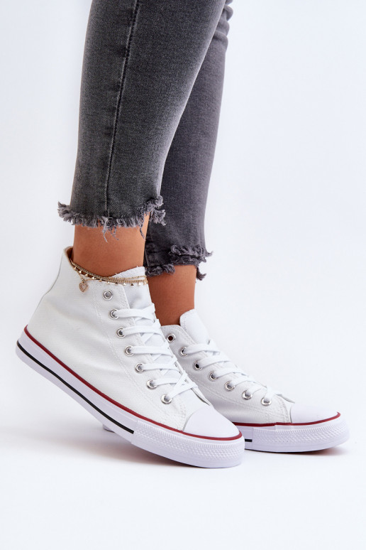 naiste saapad valget värvi Socerio