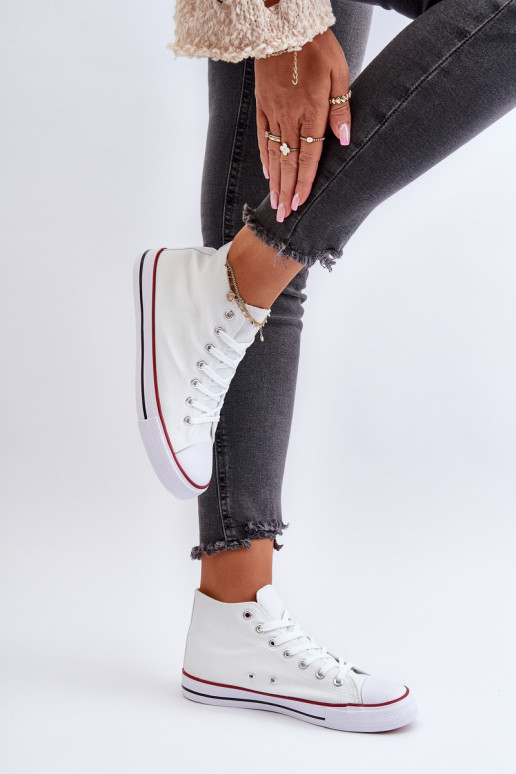 naiste saapad valget värvi Socerio