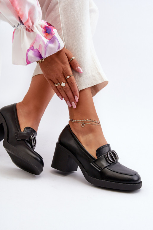 jalatsid   kõrge jämeda kontsaga kaunistustega mustad Nedarea