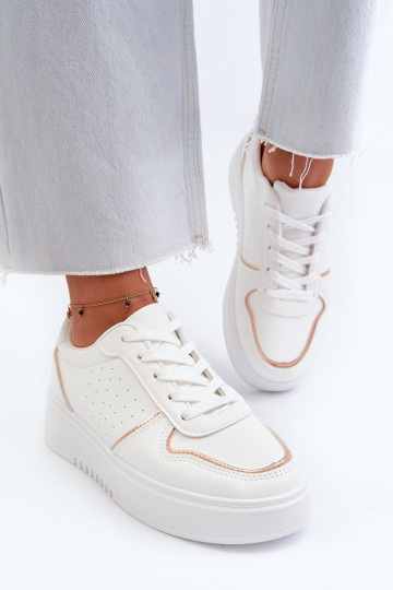 Sneakers tüüpi jalanõud platvormiga valget värvi Tessama
