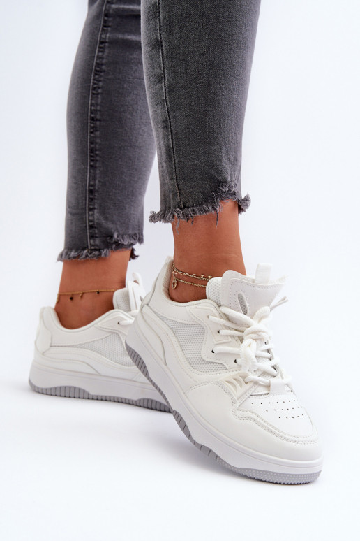 Sneakers tüüpi jalanõud   platvormiga valget värvi Etnaria