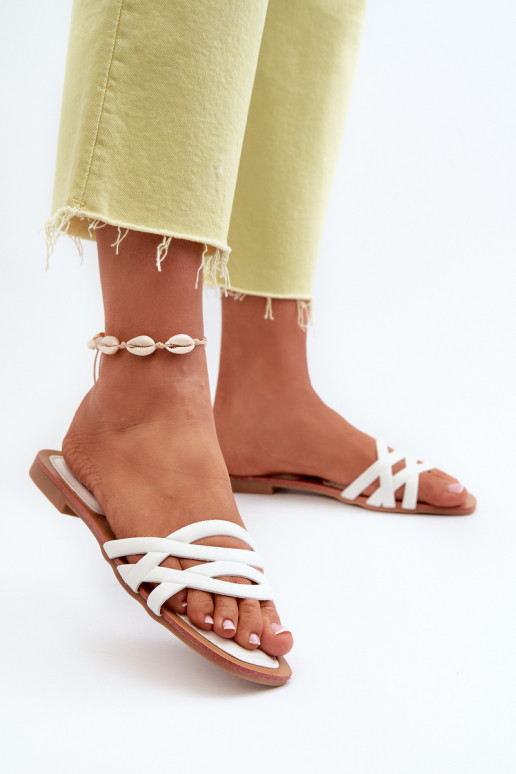 naiste plätud Eko   laiade nööridega valget värvi Moldela