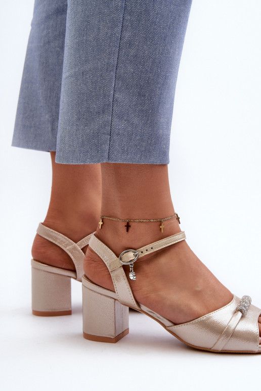 Naistesandaalid Eko   kõrge jämeda kontsaga  Kuldset värvi Narhi