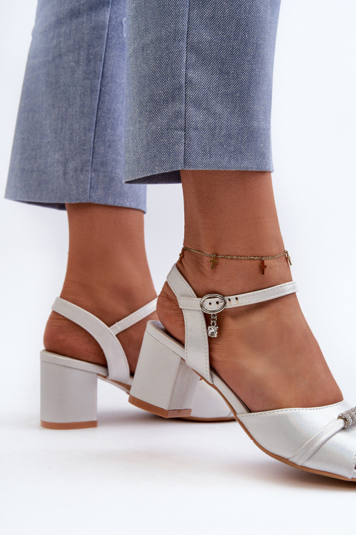 Naistesandaalid Eko   kõrge jämeda kontsaga  Hõbedat värvi Narhi