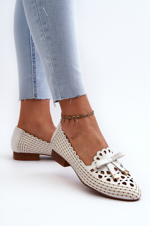 Ažuursed baleriinad   lipsukesega valget värvi Nestavia