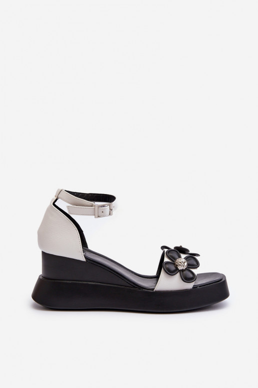 Naistesandaalid platvormiga I Koturnie lilledega valget värvi Foviana Naistesandaalid platvormiga I Koturnie lilledega valget värvi Foviana