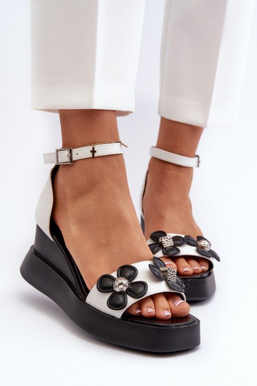 Naistesandaalid platvormiga I Koturnie lilledega valget värvi Foviana Naistesandaalid platvormiga I Koturnie lilledega valget värvi Foviana