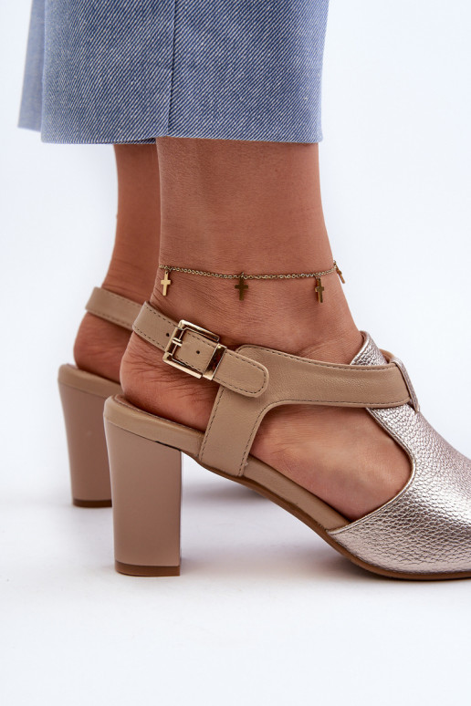 Naistesandaalid eko-nahast Kuldset värvi Queenmarie Naistesandaalid eko-nahast Kuldset värvi Queenmarie