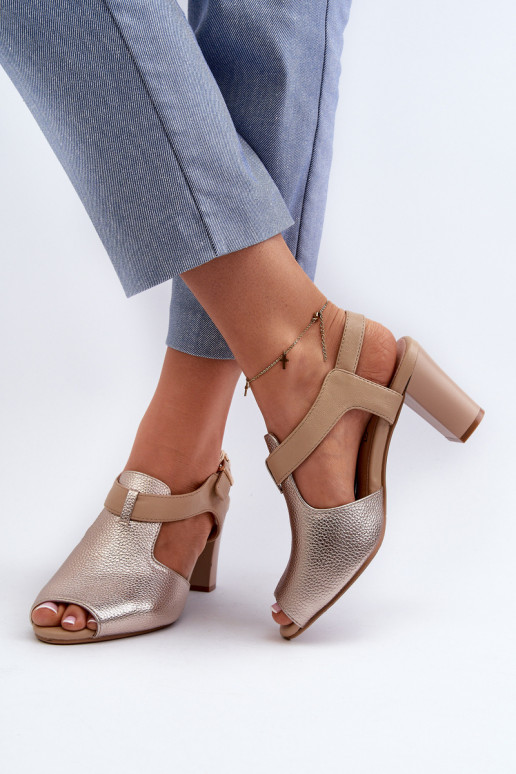 Naistesandaalid eko-nahast Kuldset värvi Queenmarie Naistesandaalid eko-nahast Kuldset värvi Queenmarie