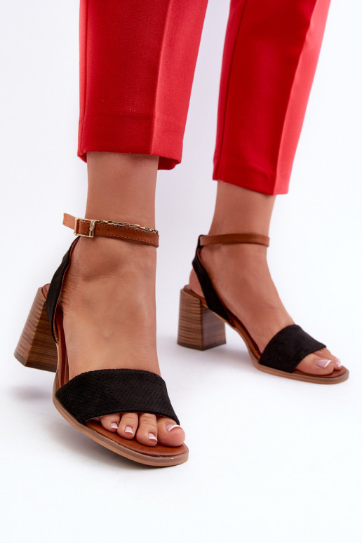 Naiste kõrge kontsaga sandaalid, mis on valmistatud öko-seemisnahast mustast Ronviast