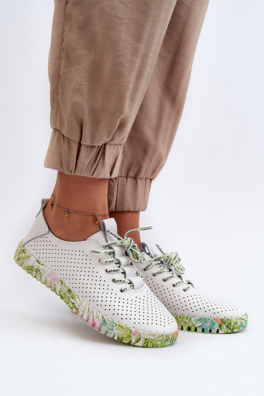 Sznurowe jalatsid    valget värvi Farnalea Sznurowe jalatsid    valget värvi Farnalea