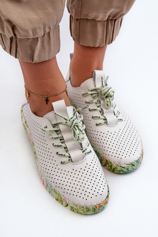 Sznurowe jalatsid    valget värvi Farnalea Sznurowe jalatsid    valget värvi Farnalea