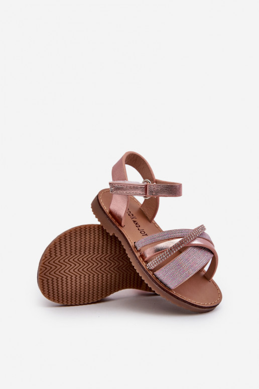 läikiv Laste sandaalid krõpsudega kinnitatav Tumeroosad värvi Delphina läikiv Laste sandaalid krõpsudega kinnitatav Tumeroosad värvi Delphina