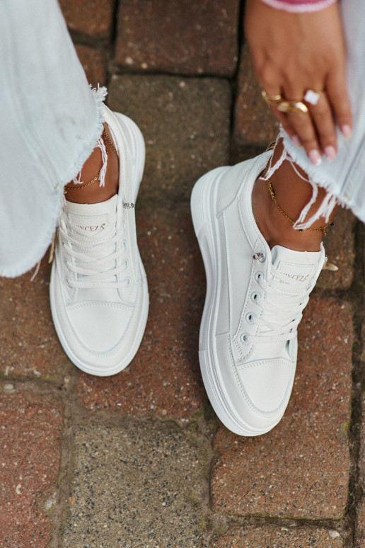 vabaaja jalanõud spordijalatsid   platvormiga kaunistustega valget värvi Vinceza 13613 vabaaja jalanõud spordijalatsid   platvormiga kaunistustega valget värvi Vinceza 13613