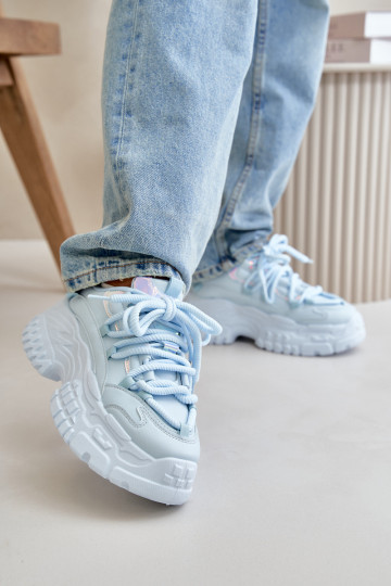 Sneakers tüüpi jalanõud Pealiste omad Sellel onssiivsel tallal Sinist värvi Nevela