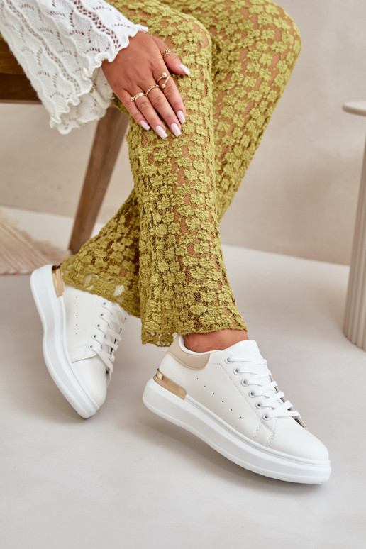 Sellel ondal naiste saapad platvormiga eko-nahast Valget-beeži värvi Nevelena