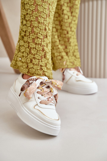 Sneakers tüüpi jalanõud Pealiste omad platvormiga Koos Ornate Paeladm valget värvi Mistra