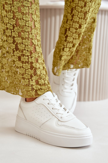 Sneakers tüüpi jalanõud Pealiste omad platvormiga Koos Ornate Paeladm valget värvi Mistra 2