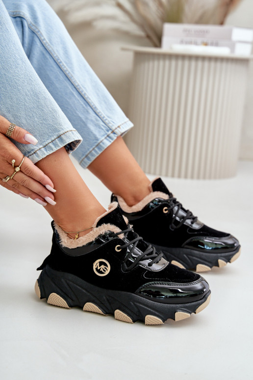 Pealiste omad spordijalatsid nööritavad voodriga platvormiga msuud Verioras