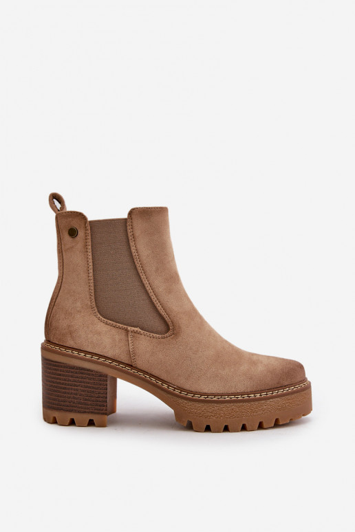 Pealiste poolsaapad voodriga kõrge jämeda kontsaga Eco Suedeosissee beeži värvi Irissinae Pealiste poolsaapad voodriga kõrge jämeda kontsaga Eco Suedeosissee beeži värvi Irissinae